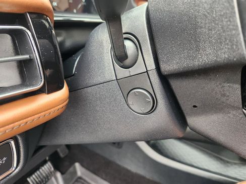 Certified 2021 Lincoln Nautilus Reserve image 34