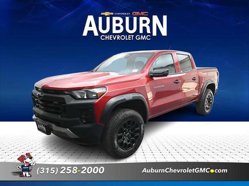Used 2023 Chevrolet Colorado Trail Boss w/ Advanced Trailering Package AWD/4WD image 4