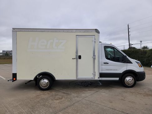 Used 2023 Ford Transit 350 DRW image 4