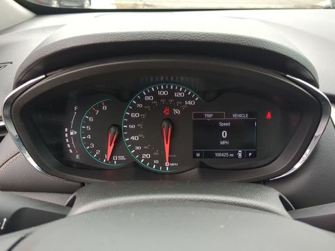 Used 2019 Chevrolet Trax LT w/ LT Convenience Package image 17