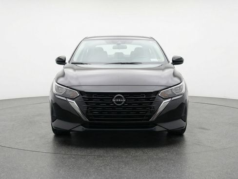 Used 2025 Nissan Sentra SV image 2