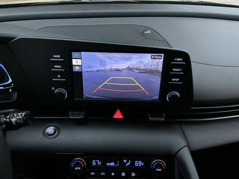 Used 2025 Hyundai Elantra Sport image 10