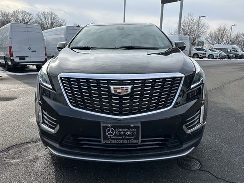 Used 2023 Cadillac XT5 Premium Luxury image 2