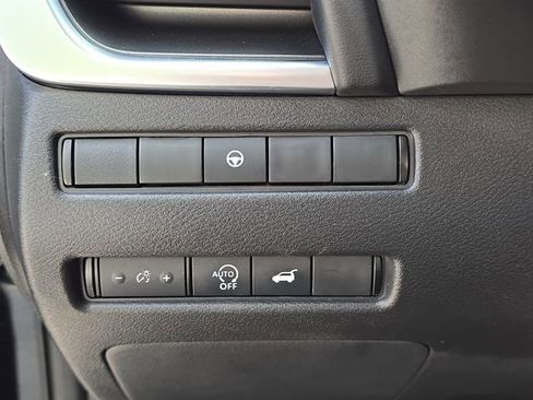 Certified 2023 Nissan Rogue SV w/ SV Premium B Package FWD image 30