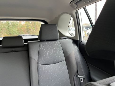 Used 2025 Toyota RAV4 XLE image 37