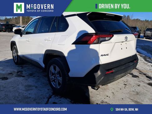 Used 2023 Toyota RAV4 XLE image 4