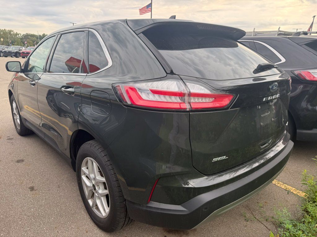 Certified 2024 Ford Edge SEL w/ Convenience Package AWD/4WD image 6
