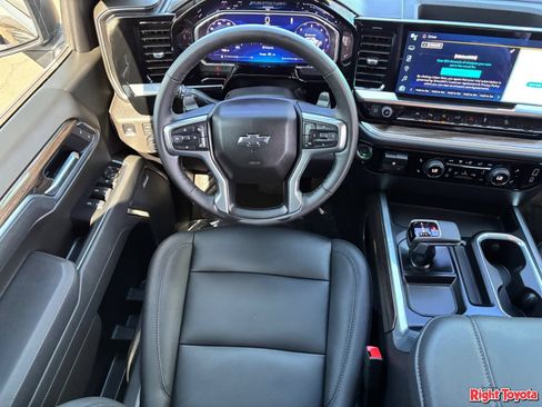 Used 2026 Chevrolet Silverado 1500 LT Trail Boss w/ LT Trail Boss Premium Package AWD/4WD image 16