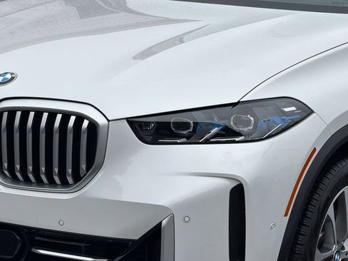 Used 2026 BMW X5 sDrive40i w/ Premium Package RWD image 12