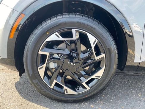 Used 2024 Kia Sportage SX image 24