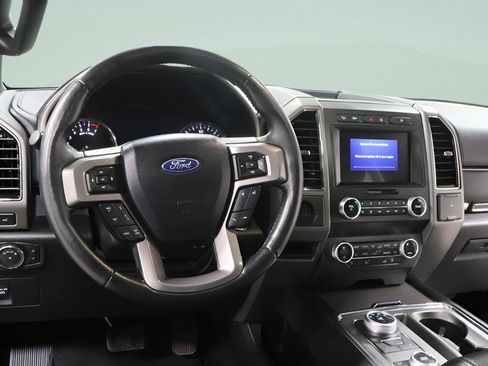 Used 2021 Ford Expedition XLT AWD/4WD image 9