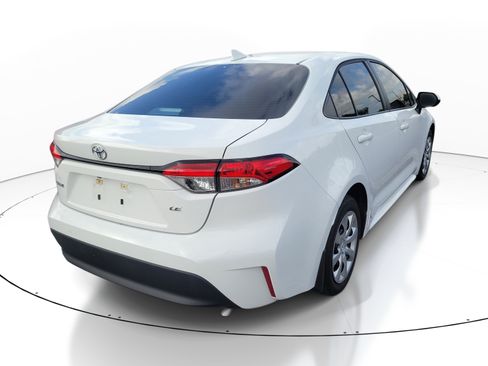 Used 2026 Toyota Corolla LE FWD image 7