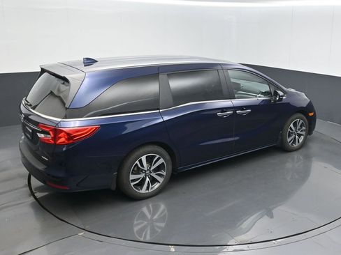 Certified 2024 Honda Odyssey Touring image 21
