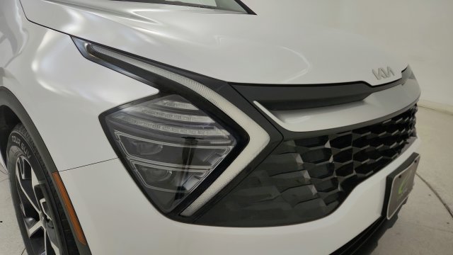 Used 2025 Kia Sportage EX FWD image 23