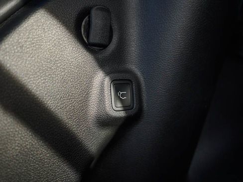 New 2026 Jeep Compass Trailhawk image 9