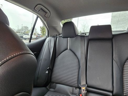 Used 2022 Toyota Camry SE image 23