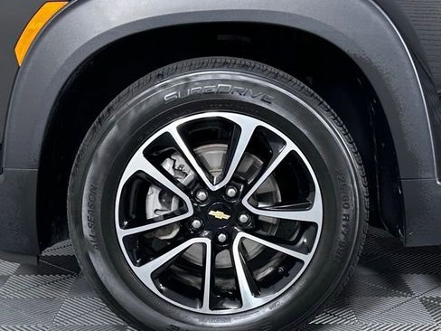 Used 2024 Chevrolet TrailBlazer LT image 13