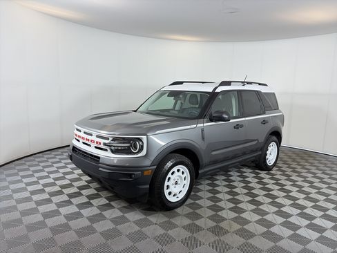 Used 2023 Ford Bronco Sport Heritage w/ Heritage Convenience Package AWD/4WD image 2