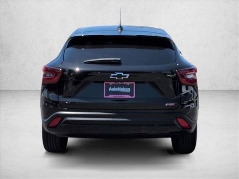 Used 2025 Chevrolet Trax RS w/ Sunroof Package FWD image 7