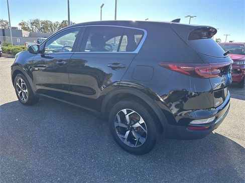 Used 2022 Kia Sportage LX image 7