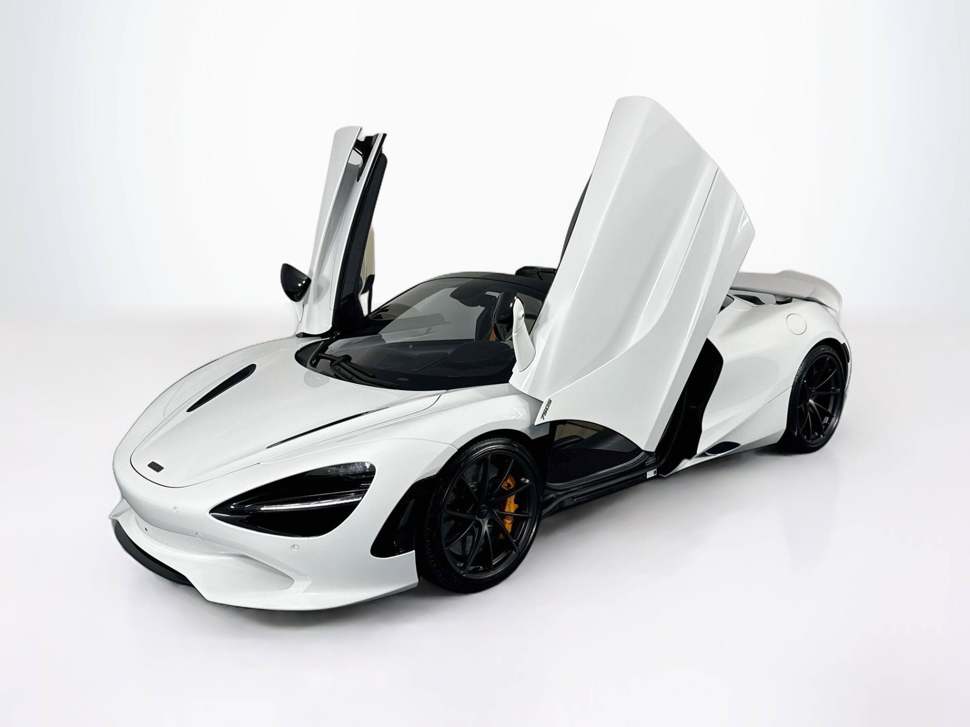 Used 2024 McLaren 750S Spider RWD image 47