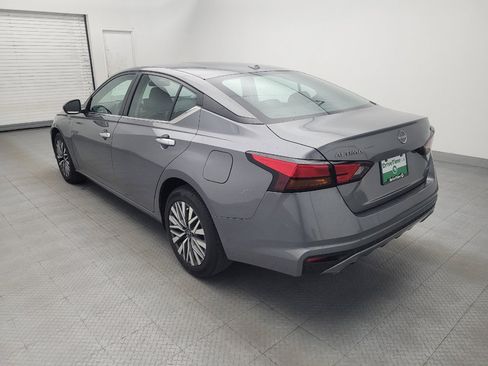 Used 2023 Nissan Altima 2.5 SV w/ SV Premium Package AWD/4WD image 5