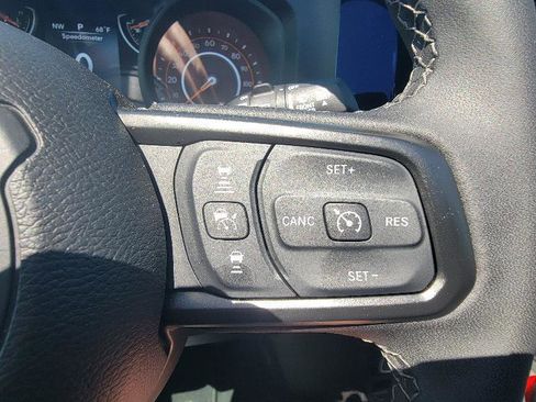 Used 2025 Jeep Wrangler Sport image 14