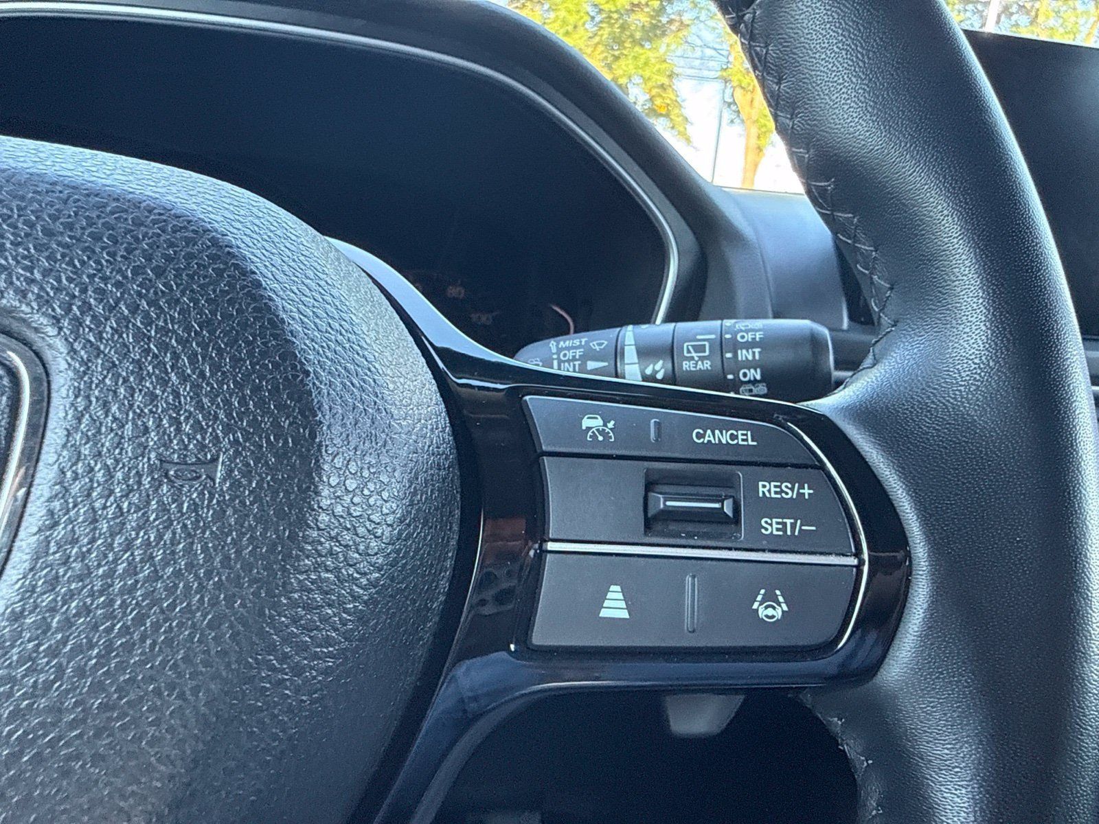 Used 2025 Honda Pilot EX-L image 28