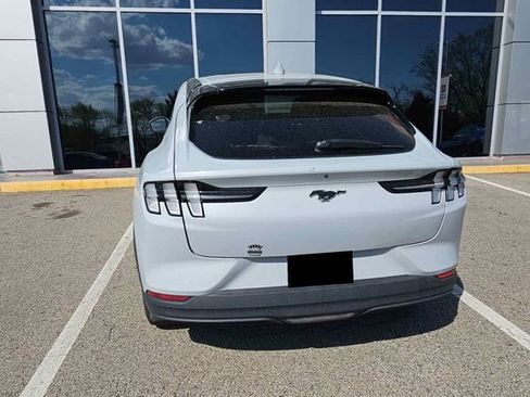 Used 2022 Ford Mustang Mach-E Select image 5