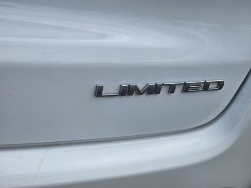 Used 2024 Jeep Compass Limited image 18