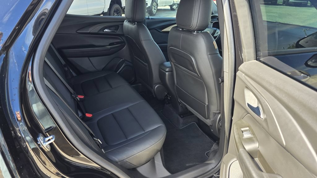 Used 2023 Chevrolet TrailBlazer ACTIV FWD image 7