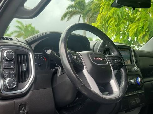 Used 2021 GMC Sierra 1500 Elevation AWD/4WD image 9