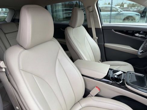 Certified 2023 Lincoln Nautilus FWD w/ Premium Package image 21