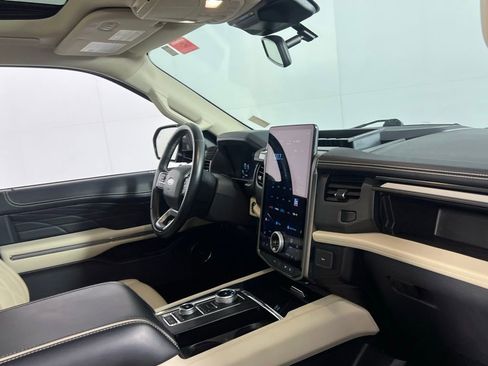 Used 2024 Ford Expedition Max Platinum image 29