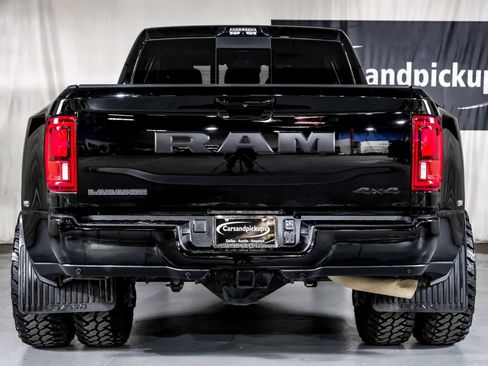 Used 2025 RAM 3500 Laramie AWD/4WD image 9