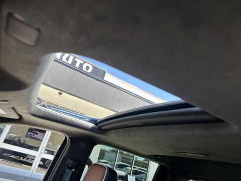 Used 2025 GMC Sierra 1500 Denali Ultimate AWD/4WD image 10