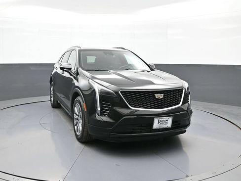 Used 2023 Cadillac XT4 Sport w/ Technology Package AWD/4WD image 3