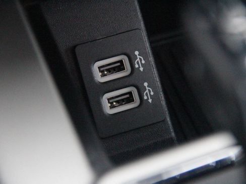 Certified 2020 Ford F150 Lariat w/ Equipment Group 502A Luxury image 36