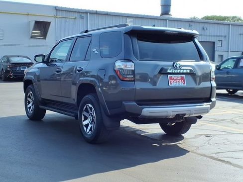 Certified 2022 Toyota 4Runner TRD Off-Road Premium w/ Moonroof Package AWD/4WD image 6