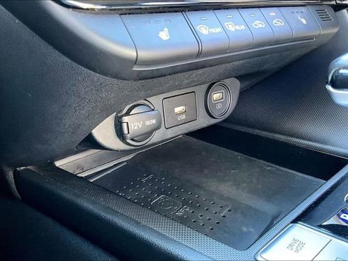 Used 2023 Hyundai Elantra Limited w/ Cargo Package image 15