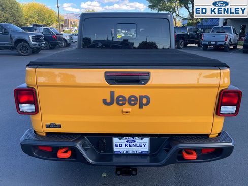 Used 2021 Jeep Gladiator Mojave w/ Cold Weather Group image 30