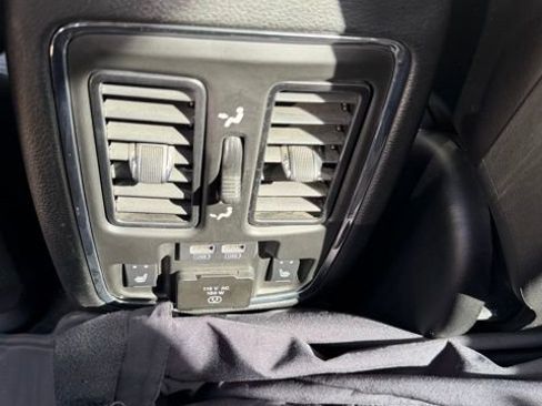 Used 2021 Jeep Grand Cherokee Trailhawk w/ Trailhawk Luxury Group image 10