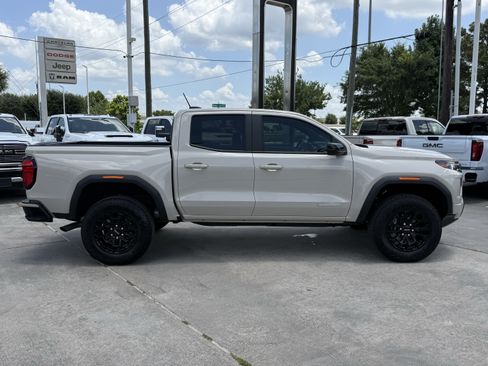 Used 2026 GMC Canyon Elevation w/ Convenience Package RWD image 3