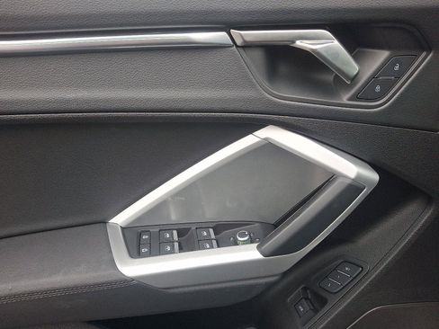 Used 2025 Audi Q3 2.0T Premium Plus w/ Premium Plus Package image 12