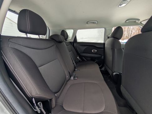 Used 2018 Kia Soul image 35