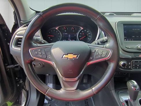 Used 2020 Chevrolet Equinox LT w/ Driver Convenience Package FWD image 17