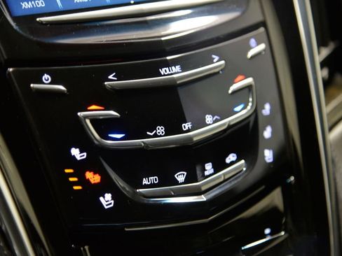 Used 2018 Cadillac Escalade Platinum image 24