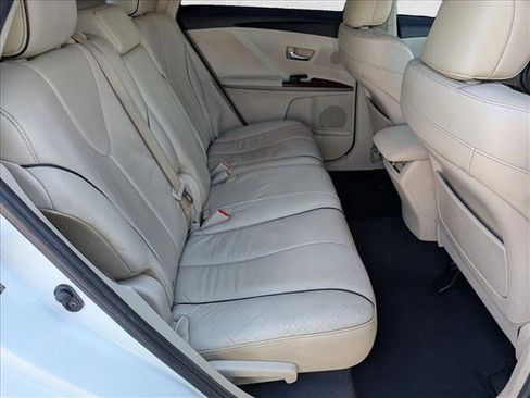 Used 2010 Toyota Venza image 18