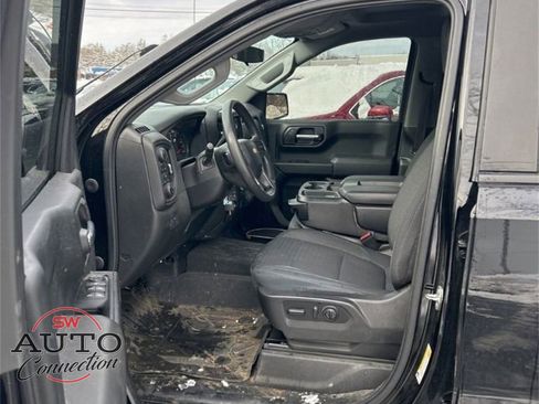 Used 2022 Chevrolet Silverado 1500 Custom w/ Safety Confidence Package image 8