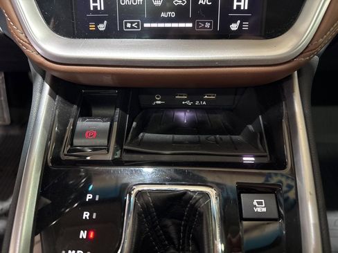 Used 2020 Subaru Outback Touring XT image 33